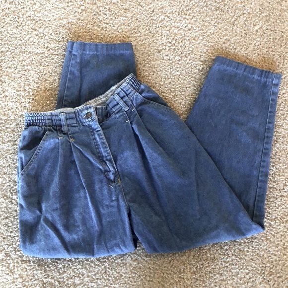 Studio Wear Hi-Rise Mom Jeans - Picture 1 of 6